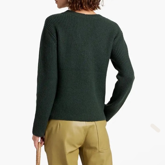 **SOLD** Vince Wool & Cashmere Ribbed V-Neck Sweater - Picture 3 of 11